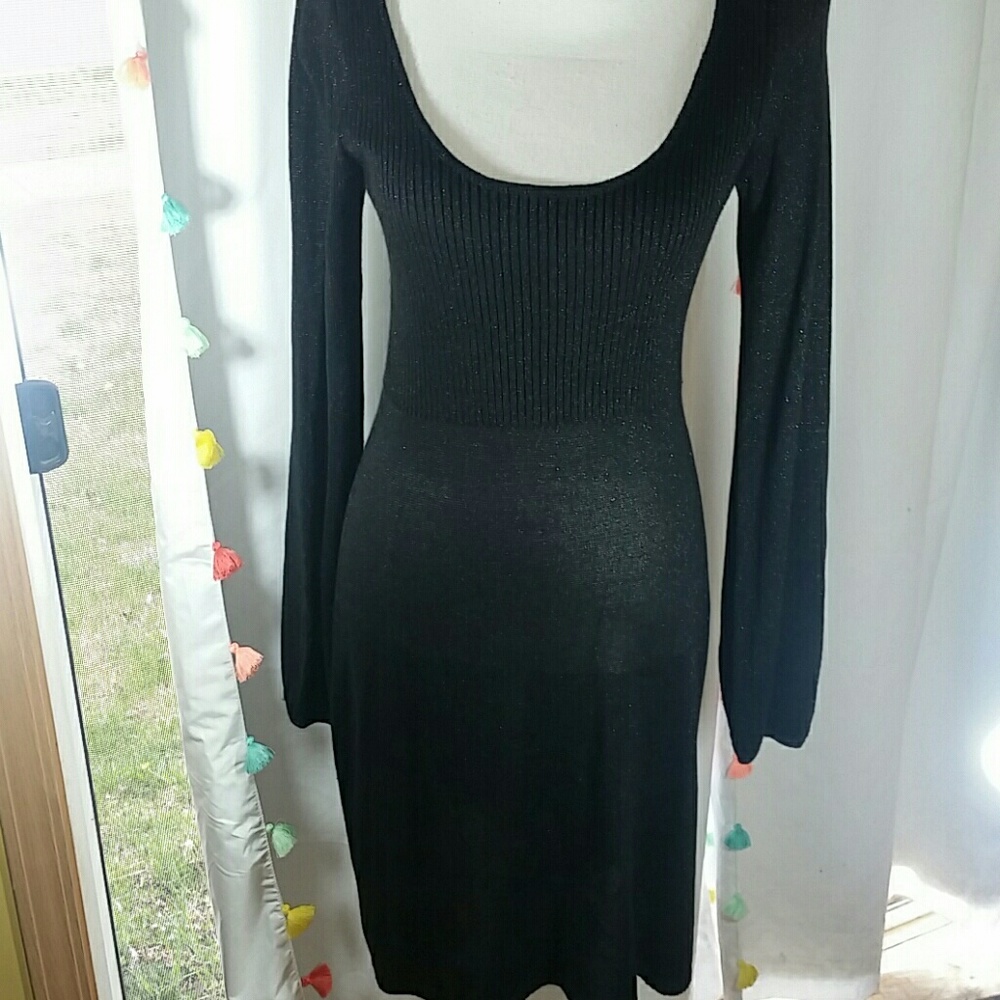 Dress - Picture 2 of 4